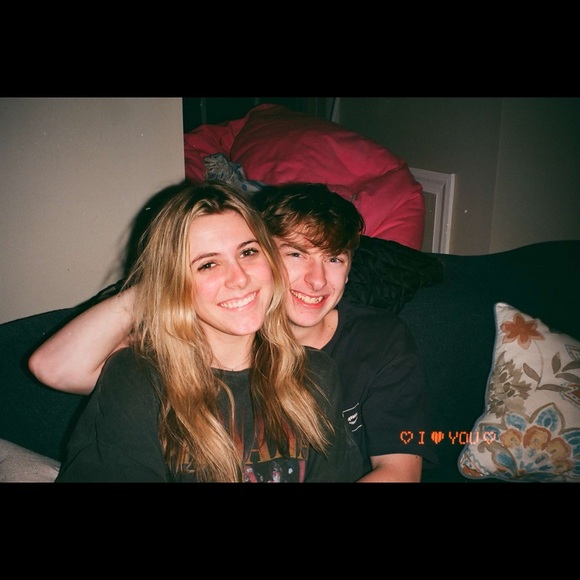 Meet your Posher, Allison - Picture 5 of 5